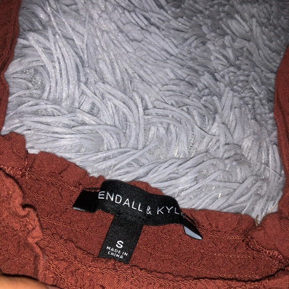 Kendall and Kylie PacSun Crop Top - Picture 3 of 3